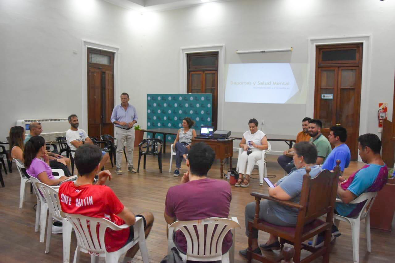 Se realizó una charla sobre deporte y salud mental